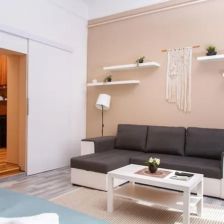 Delej * Budapest